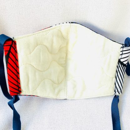 <span style="color: #ff6347; font-style: bold;">【売切】</span><br>裏地キルト<br>手作りマスク（M）<br>ブルー＆ホワイト - 画像 (2)
