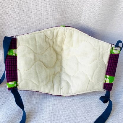 <span style="color: #ff6347; font-style: bold;">【売切】</span><br>裏地キルト<br>手作りマスク（M）<br>パープル＆グリーン - 画像 (2)