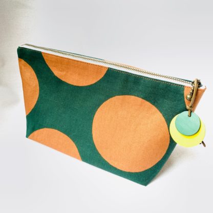 <span style="color: #ff6347; font-style: bold;">【売切】</span><br>アフリカ布で作ったポーチ<br>グリーン - 画像 (2)