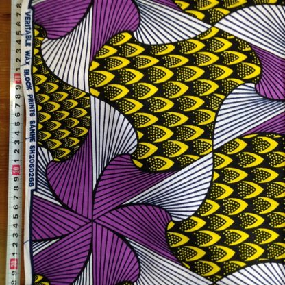 <span style="color: #ff6347; font-style: bold;">【売切】</span>78アフリカ布<br>パープルフラワー