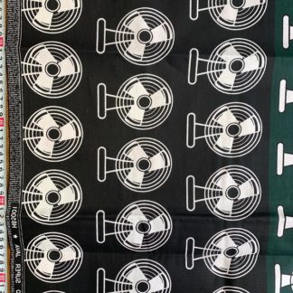 <span style="color: #ff6347; font-style: bold;">【売切】</span>90アフリカ布<br>ファン