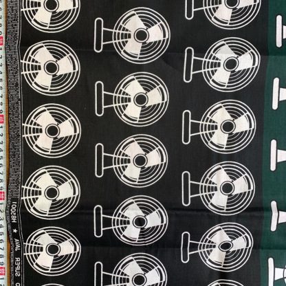 <span style="color: #ff6347; font-style: bold;">【売切】</span>90アフリカ布<br>ファン