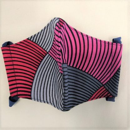 <span style="color: #ff6347; font-style: bold;">【売切】</span><br>097<br>裏地ガーゼ<br>手作りマスク（M）<br>ピンク＆レッド