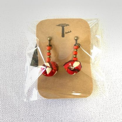 <span style="color: #ff6347; font-style: bold;">【売切】</span><br>096<br>アフリカ布の<br>イヤリング<br>レッド＆ブラウン