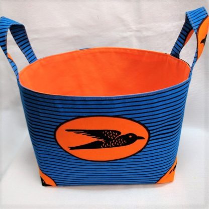 <span style="color: #ff6347; font-style: bold;">【売切】</span><br>096_アフリカ布で作った小物入れ（大）<br>オレンジバード