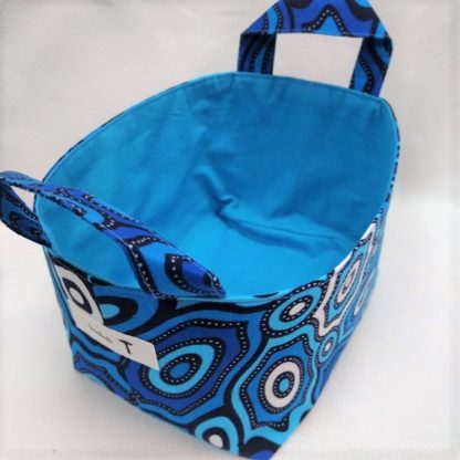 <span style="color: #ff6347; font-style: bold;">【売切】</span><br>090<br>アフリカ布で作った小物入れ（小）<br>ブルー - 画像 (2)