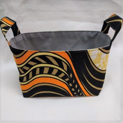 <span style="color: #ff6347; font-style: bold;">【売切】</span><br>083<br>アフリカ布で作った小物入れ（小）<br>イエロー