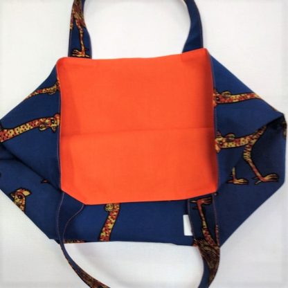 <span style="color: #ff6347; font-style: bold;">【売切】</span><br>085<br>アフリカ布の<br>エコバッグ（大） <br>ブルーバード - 画像 (2)