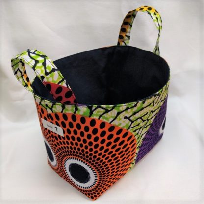 <span style="color: #ff6347; font-style: bold;">【売切】</span><br>064<br>アフリカ布で作った小物入れ（大）<br>オレンジ＆パープルサークル - 画像 (2)