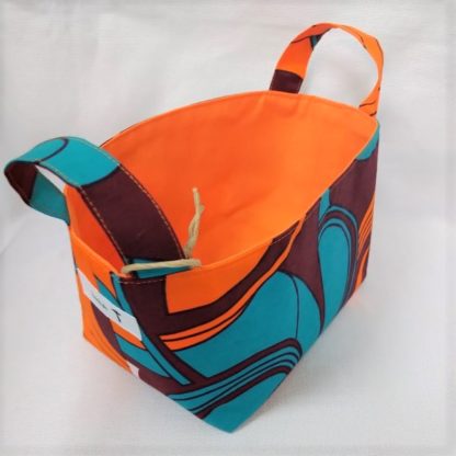 <span style="color: #ff6347; font-style: bold;">【売切】</span><br>069<br>アフリカ布で作った小物入れ（小）<br>オレンジ＆グリーン - 画像 (2)