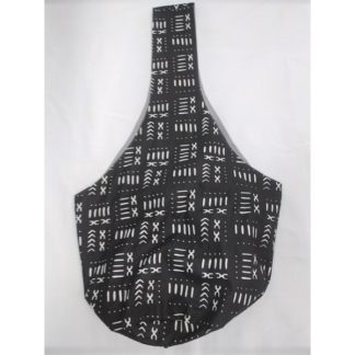 <span style="color: #ff6347; font-style: bold;">【売切】</span><br>083<br>アフリカ布の<br>肩がけバッグ<br>（ロング）<br>ブラック