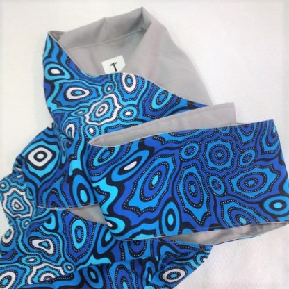 <span style="color: #ff6347; font-style: bold;">【売切】</span><br>082<br>アフリカ布の<br>斜めがけバッグ<br>ブルー - 画像 (2)