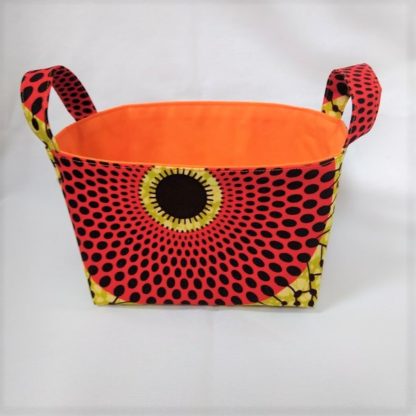 <span style="color: #ff6347; font-style: bold;">【売切】</span><br>049<br>アフリカ布で作った小物入れ（小）<br>レッドサークル