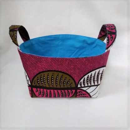 <span style="color: #ff6347; font-style: bold;">【売切】</span><br>048<br>アフリカ布で作った小物入れ（小）<br>レッド＆ブラウン