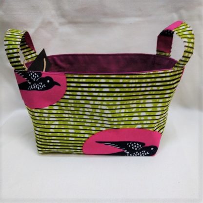 <span style="color: #ff6347; font-style: bold;">【売切】</span><br>045<br>アフリカ布で作った小物入れ（小）<br>ピンクバード