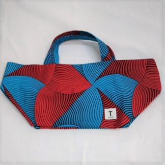 <span style="color: #ff6347; font-style: bold;">【売切】</span><br>060<br>アフリカ布の<br>エコバッグ<br>ブルー＆レッド