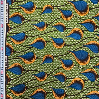 <span style="color: #ff6347; font-style: bold;">【売切】</span><br>153アフリカ布<br>ライトグリーン