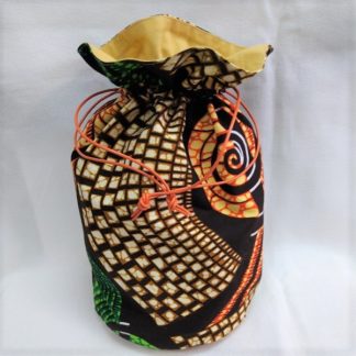 <span style="color: #ff6347; font-style: bold;">【売切】</span><br>087<br>ハネ付き丸底巾着<br>グリーン＆ブラウン