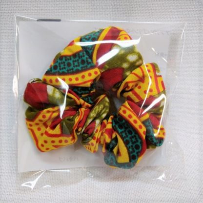 <span style="color: #ff6347; font-style: bold;">【売切】</span><br>087<br>アフリカ布でつくったシュシュ㉒