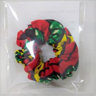 <span style="color: #ff6347; font-style: bold;">【売切】</span><br>078<br>アフリカ布でつくったシュシュ㉛