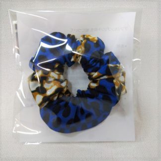 <span style="color: #ff6347; font-style: bold;">【売切】</span><br>076<br>アフリカ布でつくったシュシュ㉝