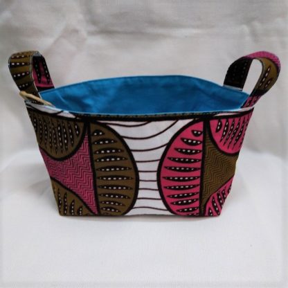 <span style="color: #ff6347; font-style: bold;">【売切】</span><br>048<br>アフリカ布で作った小物入れ（小）<br>レッド