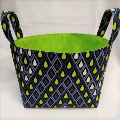 <span style="color: #ff6347; font-style: bold;">【売切】</span><br>039<br>アフリカ布で作った小物入れ（大）<br>ネイビー