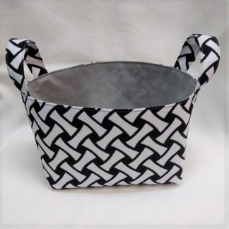 <span style="color: #ff6347; font-style: bold;">【売切】</span><br>197<br>アフリカ布で作った小物入れ（小）<br>ブラック＆ホワイト