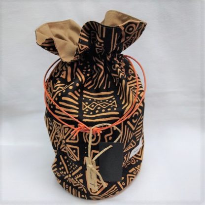 <span style="color: #ff6347; font-style: bold;">【売切】</span><br>079<br>ハネ付き丸底巾着<br>ブラウン