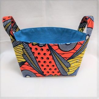 <span style="color: #ff6347; font-style: bold;">【売切】</span><br>189<br>アフリカ布で作った小物入れ(小)<br>オレンジ&イエロー