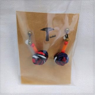 <span style="color: #ff6347; font-style: bold;">【売切】</span><br>057<br>アフリカ布の<br>イヤリング<br>ブラック＆パープル