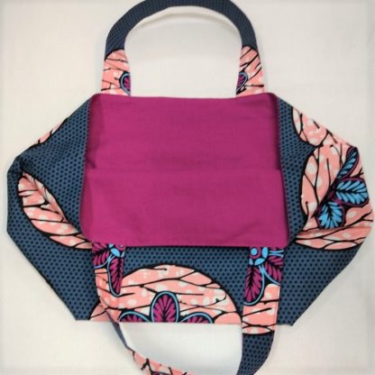 <span style="color: #ff6347; font-style: bold;">【売切】</span><br>031<br>アフリカ布の<br>エコバッグ（大） <br>グレー＆ピンクフラワー - 画像 (2)