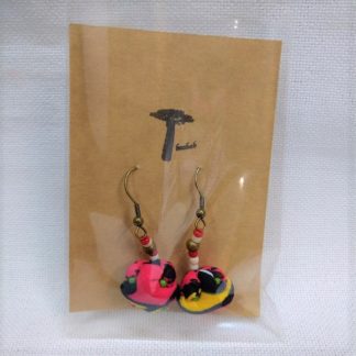 <span style="color: #ff6347; font-style: bold;">【売切】</span><br>053<br>アフリカ布で作ったピアス<br>ピンク&イエロー
