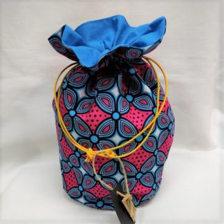 <span style="color: #ff6347; font-style: bold;">【売切】</span><br>072<br>ハネ付き丸底巾着<br>レッド＆ブルー