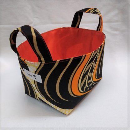 <span style="color: #ff6347; font-style: bold;">【売切】</span><br>183<br>アフリカ布で作った小物入れ（小）<br>オレンジ＆ブラウン - 画像 (2)