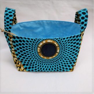 <span style="color: #ff6347; font-style: bold;">【売切】</span><br>176<br>アフリカ布で作った小物入れ（小）<br>ブルーサークル