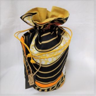 <span style="color: #ff6347; font-style: bold;">【売切】</span><br>069<br>ハネ付き丸底巾着<br>イエロー＆ブラック