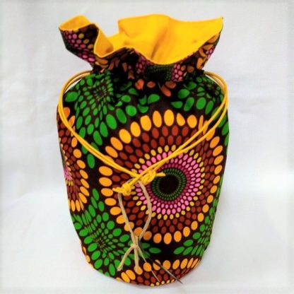 <span style="color: #ff6347; font-style: bold;">【売切】</span><br>067<br>ハネ付き丸底巾着<br>グリーン＆イエロー