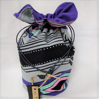 <span style="color: #ff6347; font-style: bold;">【売切】</span><br>061<br>ハネ付き丸底巾着<br>グレー＆パープル