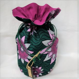 <span style="color: #ff6347; font-style: bold;">【売切】</span><br>059<br>ハネ付き丸底巾着<br>グリーンフラワー