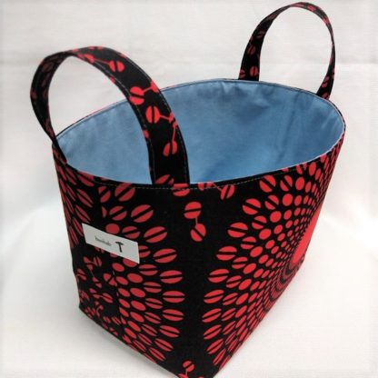 <span style="color: #ff6347; font-style: bold;">【売切】</span><br>162<br>アフリカ布で作った小物入れ（大）<br>レッド＆ブラック - 画像 (2)