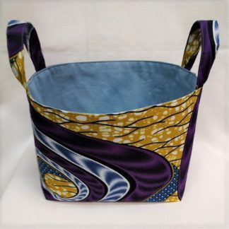 <span style="color: #ff6347; font-style: bold;">【売切】</span><br>161<br>アフリカ布で作った小物入れ（大）<br>パープル＆ブラウン