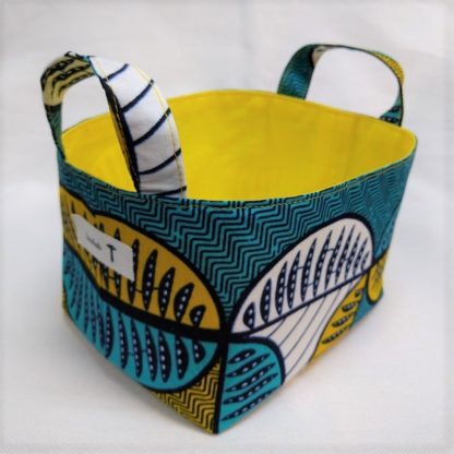 <span style="color: #ff6347; font-style: bold;">【売切】</span><br>165<br>アフリカ布で作った小物入れ（小）<br>グリーン＆イエロー - 画像 (2)