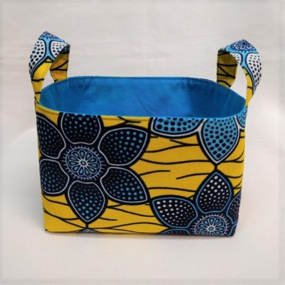 <span style="color: #ff6347; font-style: bold;">【売切】</span><br>169<br>アフリカ布で作った小物入れ（小）<br>ブルーフラワー