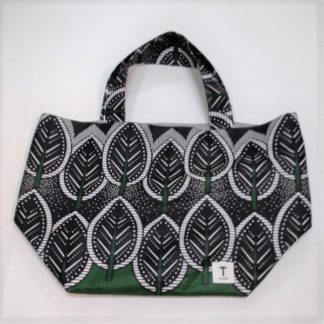 <span style="color: #ff6347; font-style: bold;">【売切】</span><br>185<br>アフリカ布の<br>エコバッグ（大） <br>ダークグリーン＆リーブス