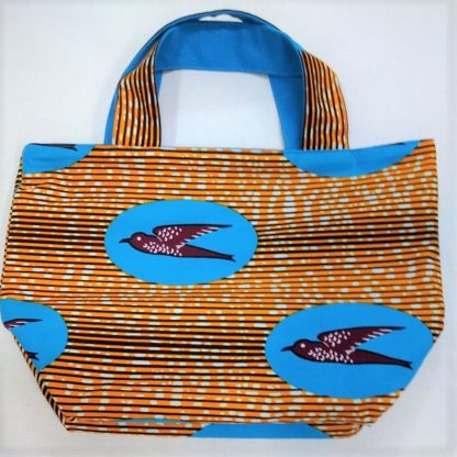<span style="color: #ff6347; font-style: bold;">【売切】</span><br>085<br>アフリカ布のトートバッグ<br>中<br>ブルーバード