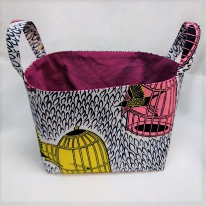 <span style="color: #ff6347; font-style: bold;">【売切】</span><br>159<br>アフリカ布で作った小物入れ（大）<br>ホワイト＆バード