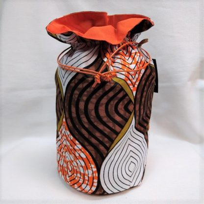 <span style="color: #ff6347; font-style: bold;">【売切】</span><br>053<br>ハネ付き丸底巾着<br>ブラウン＆オレンジ