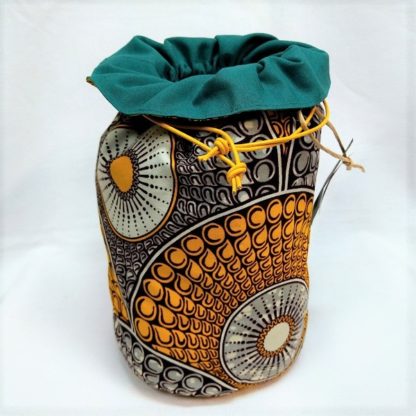 <span style="color: #ff6347; font-style: bold;">【売切】</span><br>051<br>ハネ付き丸底巾着<br>イエローサークル