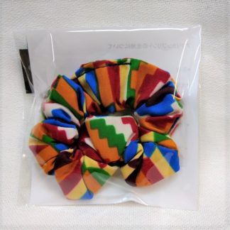 <span style="color: #ff6347; font-style: bold;">【売切】</span><br>038<br>アフリカ布でつくったシュシュ